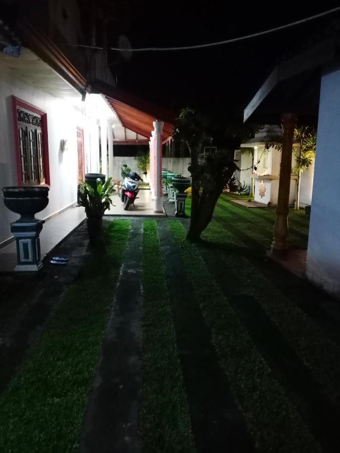 Relax Homestay Tangalle Exterior foto